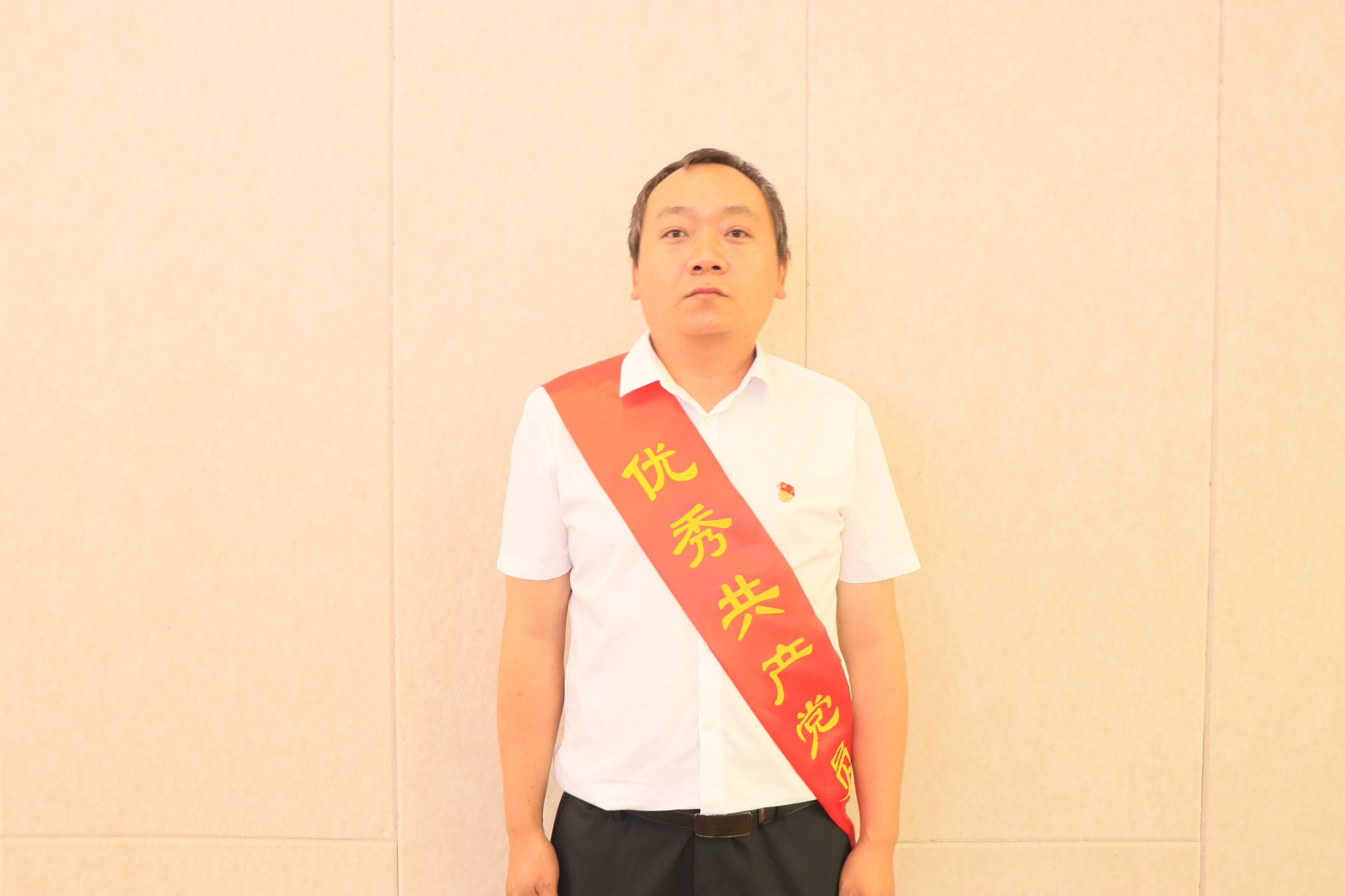 優(yōu)秀共產(chǎn)黨員 唐自高